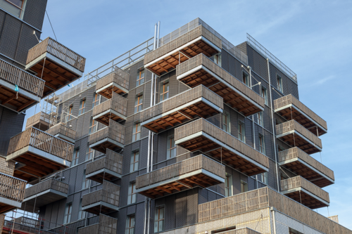 Nowe, ekologiczne trendy w budownictwie mieszkaniowym - coraz częściej brane pod uwagę przez kupujących